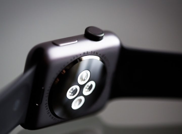 How to safely clean the Apple Watch
